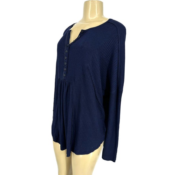 💗 Free People Navy Long Sleeve Top || Size XS - Picture 3 of 10